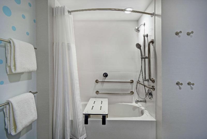 جناح سرير ملكى, Extended Stay America Suites  Lancaster County