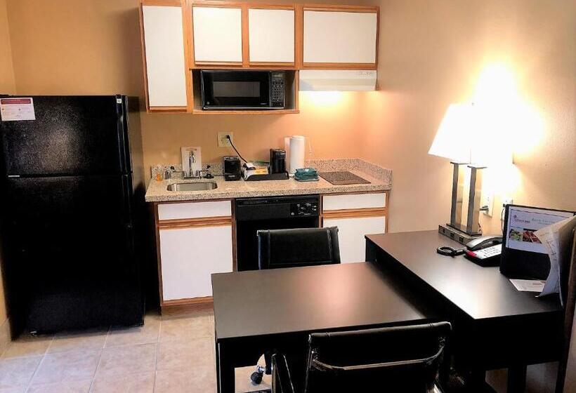 سوییت لوکس, Hawthorn Extended Stay By Wyndham Oak Creek