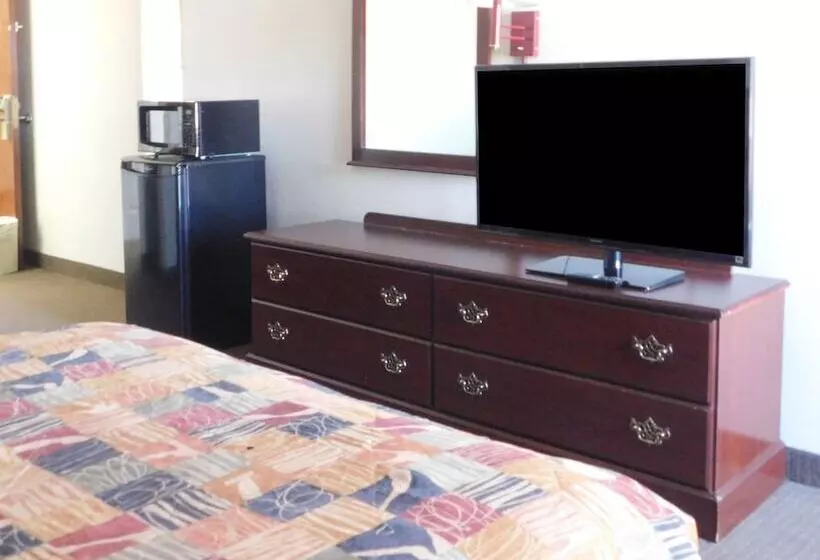 ２ダブルベッドのスタンダードルーム, Quality Inn & Suites Thomasville