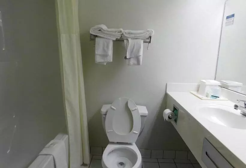 身障者適用スタンダードルーム, Quality Inn & Suites Thomasville