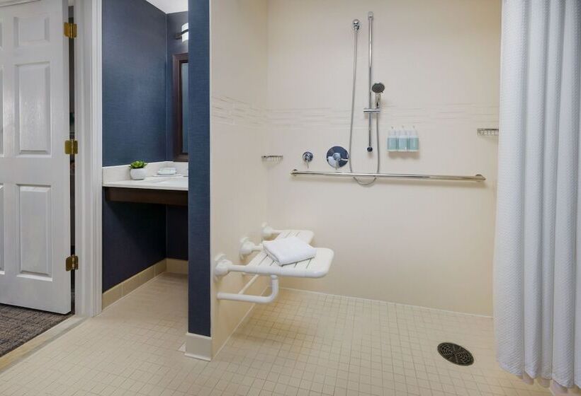 جناح لذوى الاحتياجات الخاصة, Residence Inn Boston Franklin