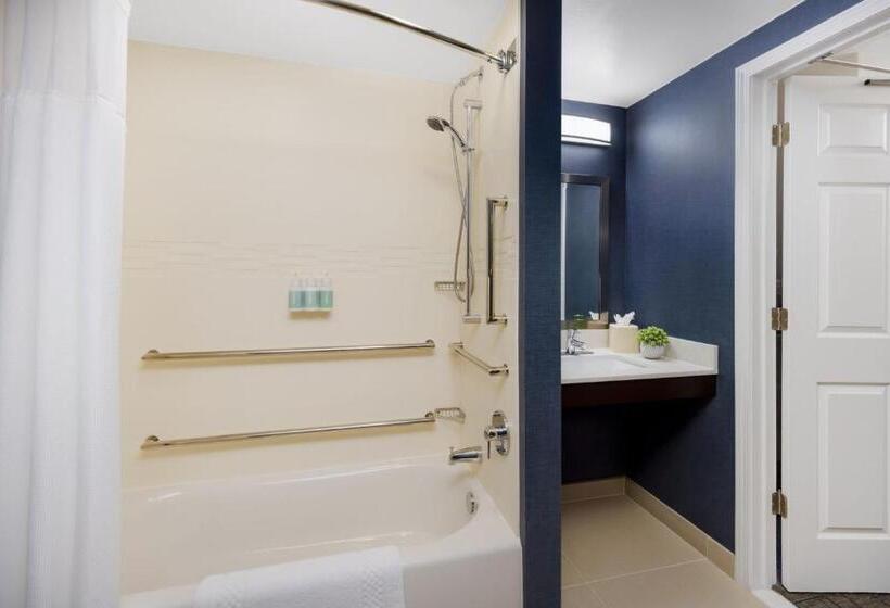 جناح سرير كينج, Residence Inn Boston Franklin