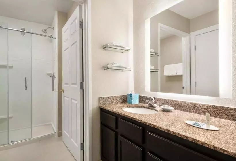 キングサイドベッドのスタンダードワンルーム, Residence Inn Kansas City Independence