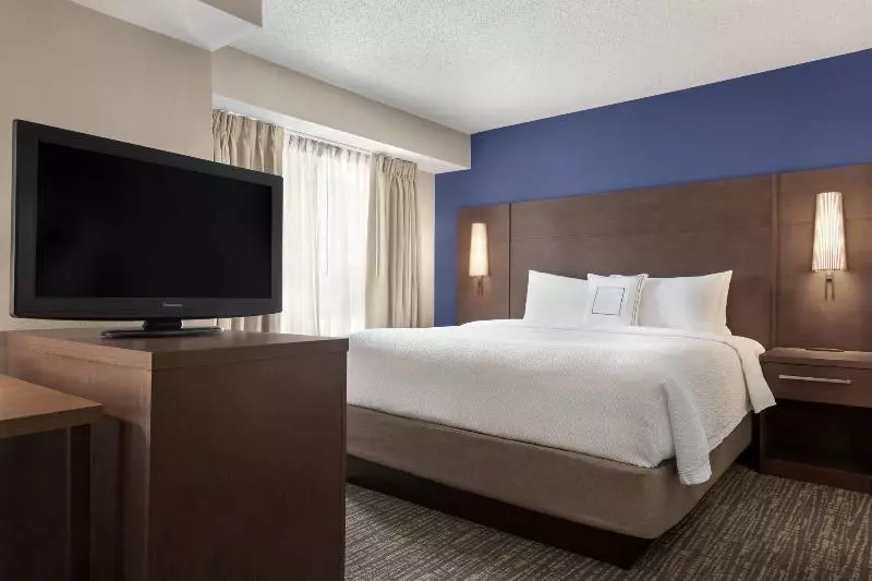 キングサイドベッドのスタンダードワンルーム, Residence Inn Kansas City Independence