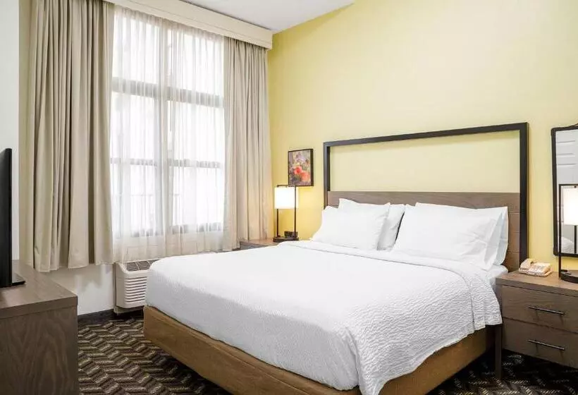 キングサイズベッドのスイートルーム, Residence Inn New Rochelle