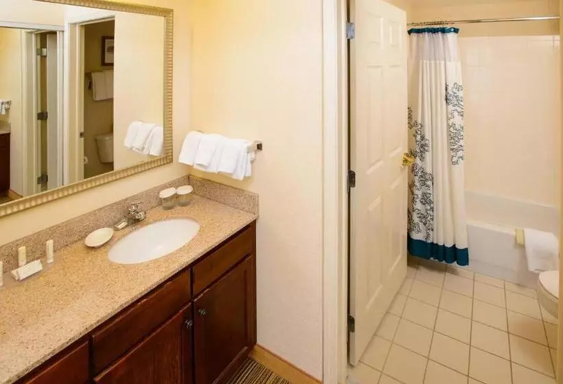 مجموعه ویستا شهر, Residence Inn Rochester Mayo Clinic Area
