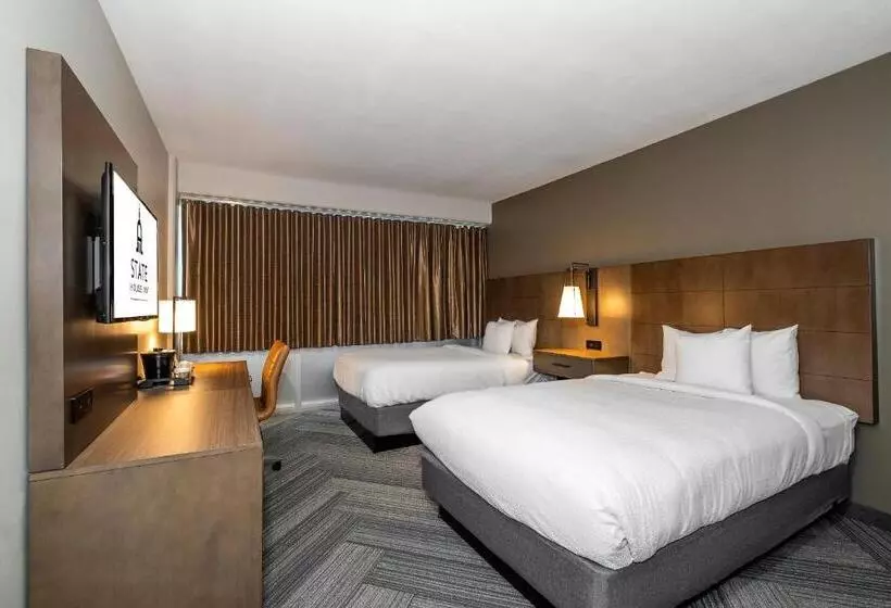 اتاق استاندارد با 2 تخت دوبل, State House Inn