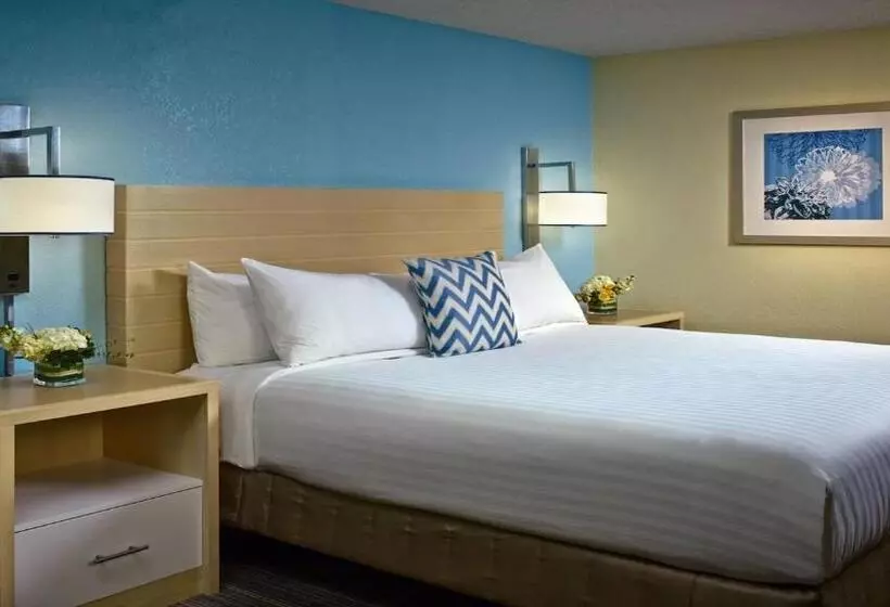 سوئیت 2 خوابه, Staybridge Suites Burlington   Boston, An Ihg