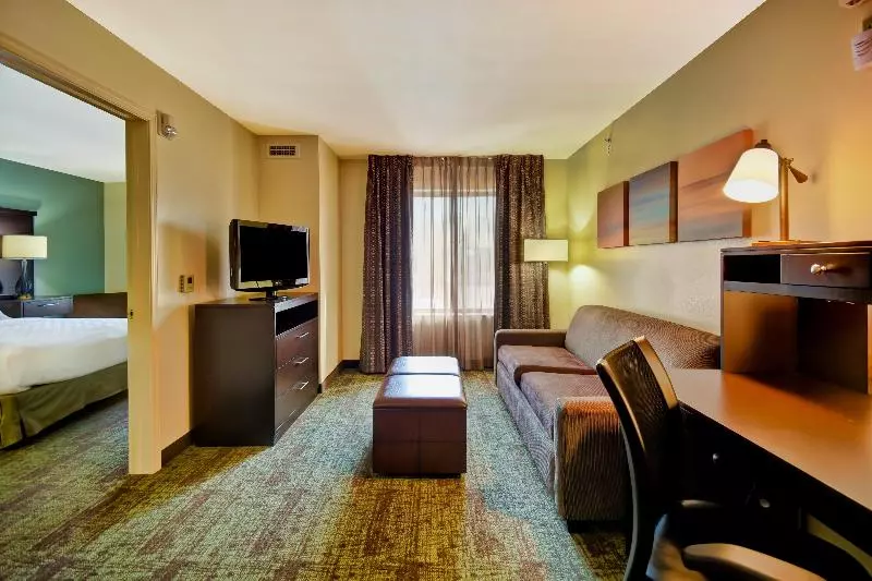 سوئیت با تخت بزرگ, Staybridge Suites Middleton/madison West, An Ihg