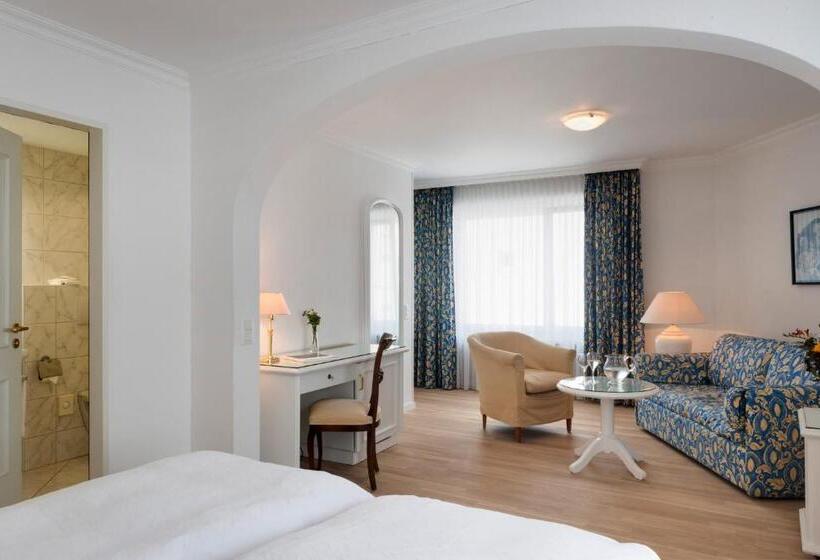 سوییت جونیور, Kunsthotel Linde Garni