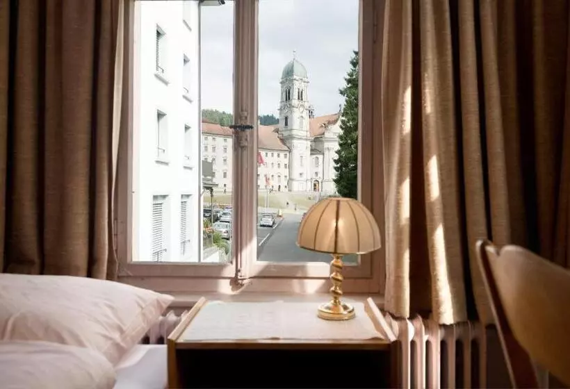 バス共有のスタンダードルーム, Kunsthotel Linde Garni
