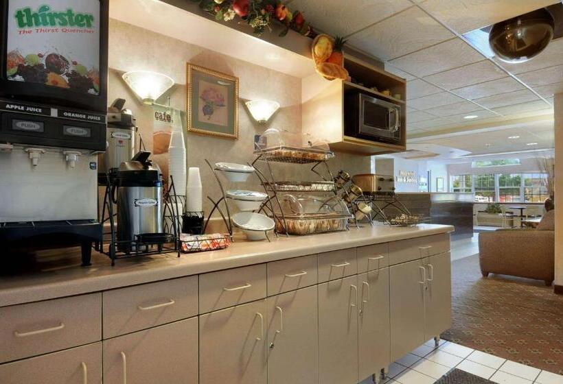 Люкс, Microtel Inn & Suites By Wyndham Bloomington Msp Airport