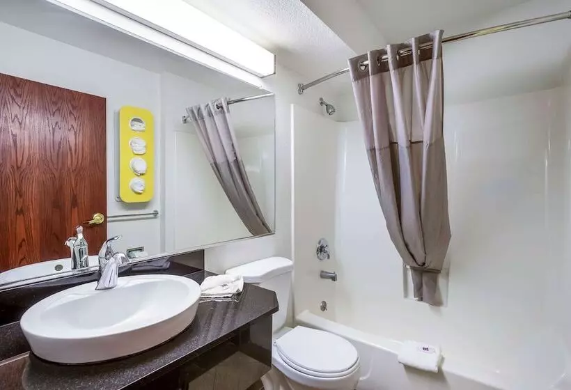 اتاق لوکس, Motel 6 dixon, Ca