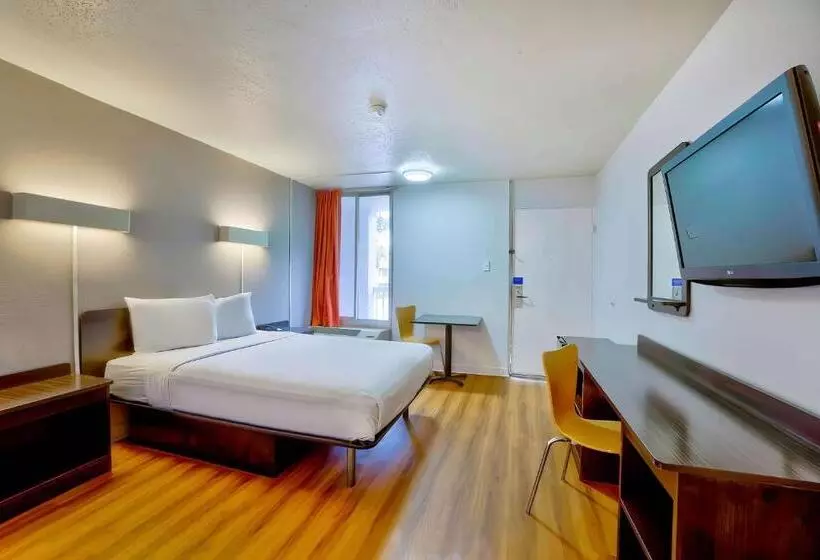 身障者適用スタンダードルーム, Motel 6gainesville, Fl