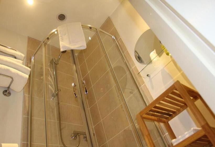 Superior Room Garden View, The Lakes B And B