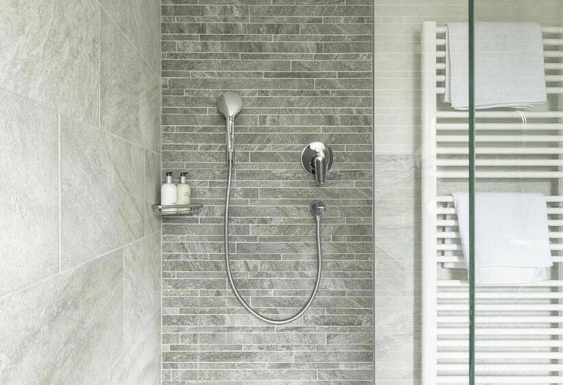 غرفة سوبيريور مزودة بشرفة, Garni Hotel Geier