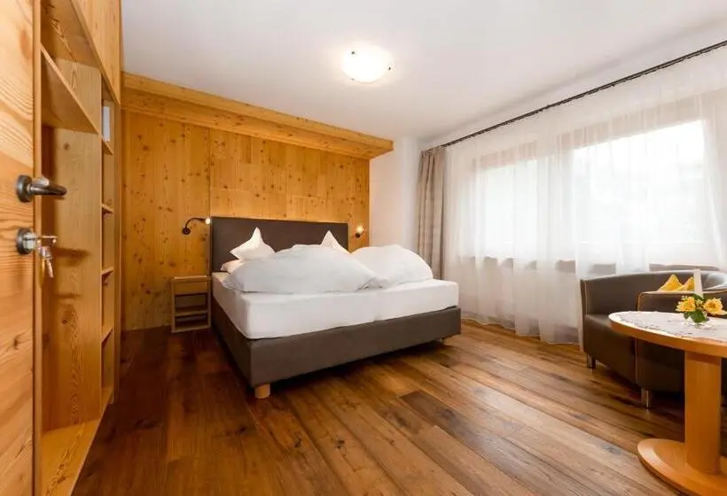 اتاق راحتی, Garni Hotel Geier
