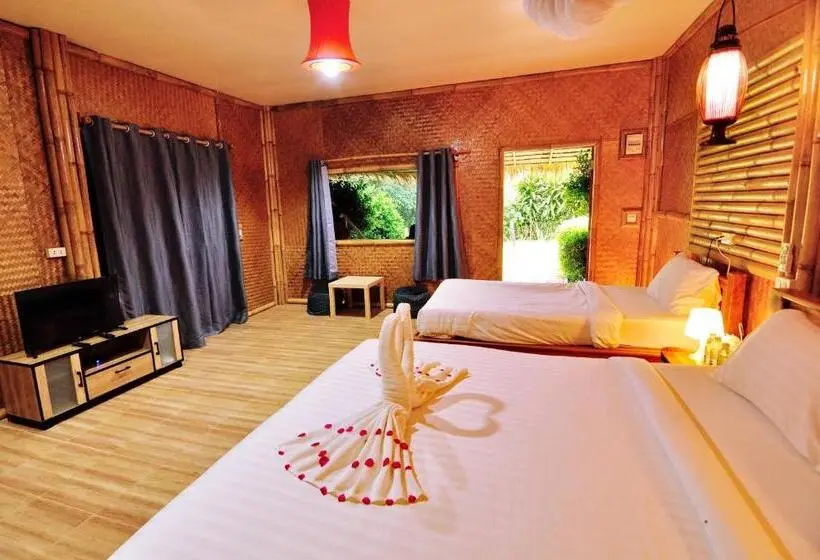 キングサイズベッドのスタンダードルーム, Mek Kiri Riverkwai Resort Sha