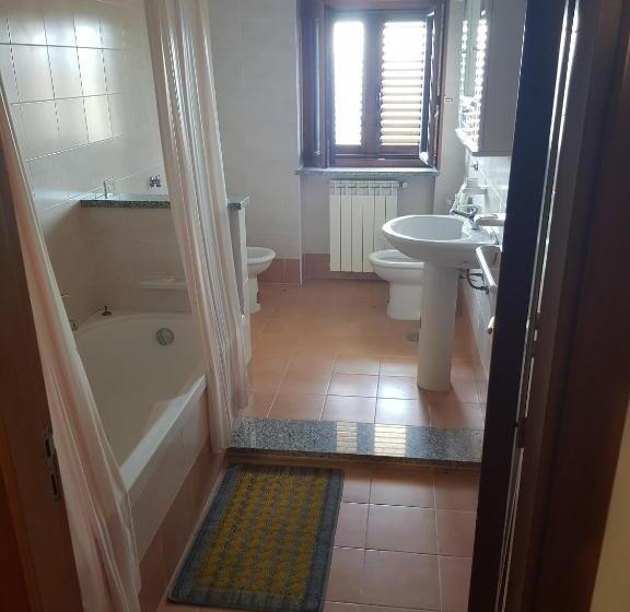 חדר סטנדרד יחיד חדר אמבטיה משותף, Immersi Nella Natura