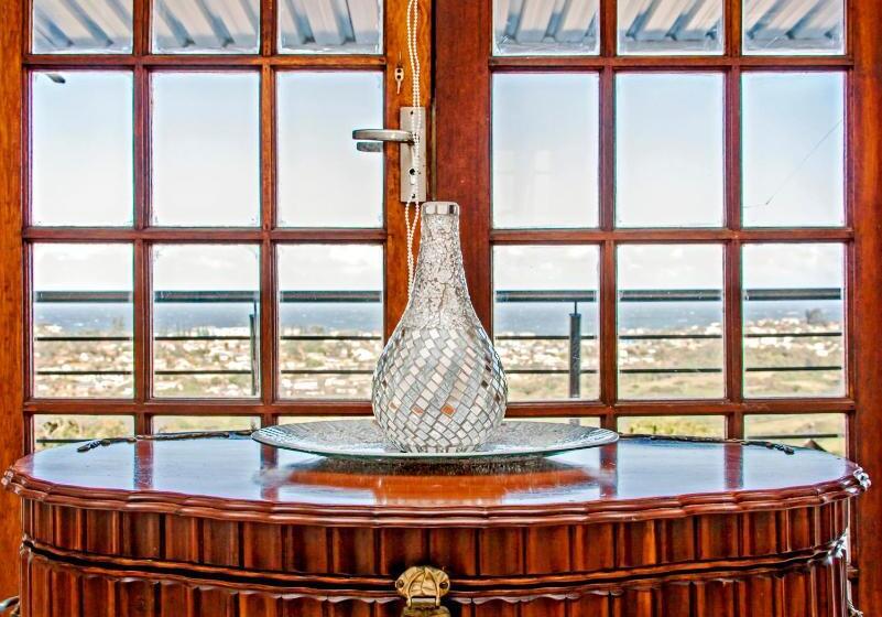 סוויטה, Villa Le View Guesthouse