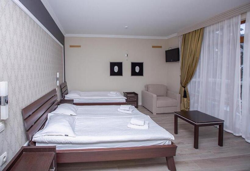 اتاق استاندارد سه نفره, Forest Hill Hotel & Spa