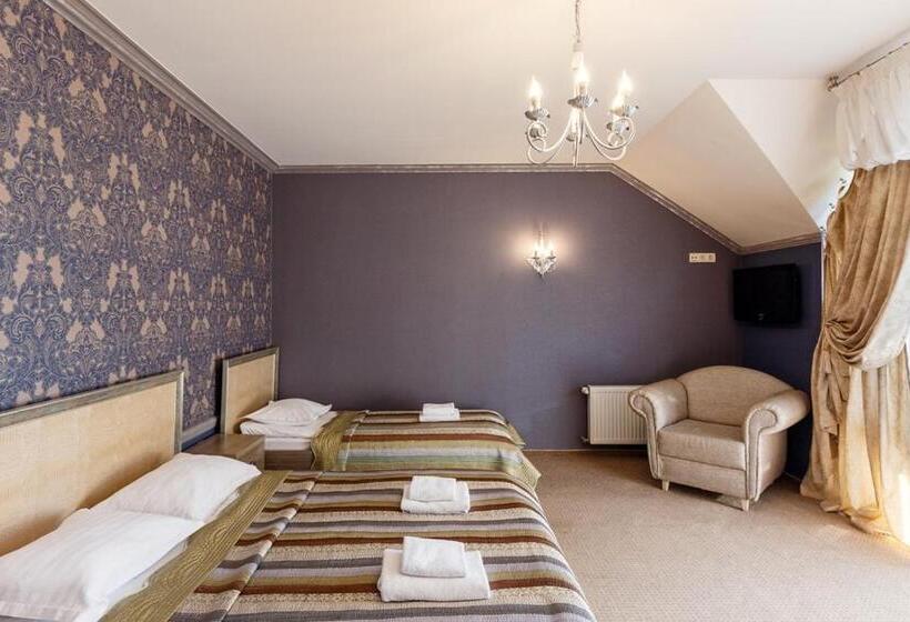 اتاق استاندارد سه نفره, Forest Hill Hotel & Spa