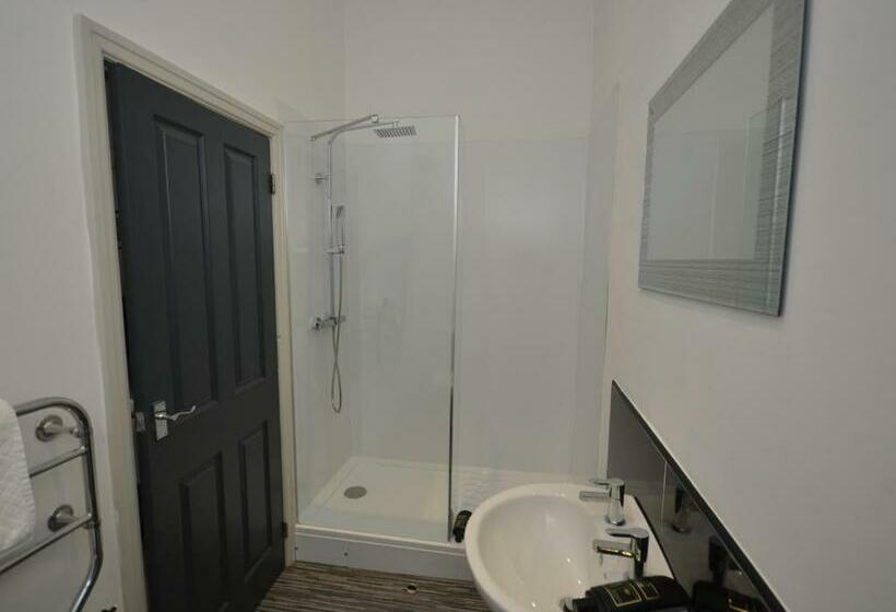 غرفة قياسية, The Chapel House