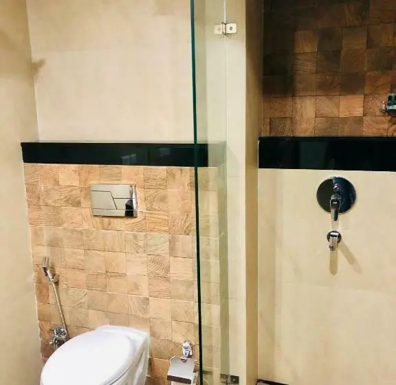 デラックスルーム, The Grand Asansol