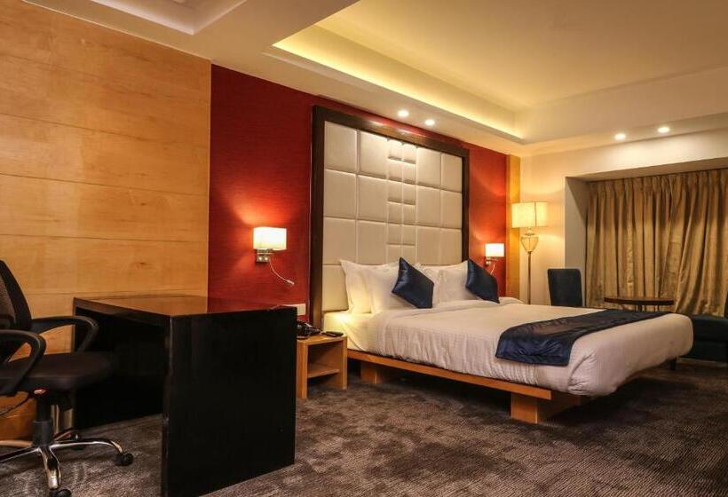 高级大房间, The Grand Asansol