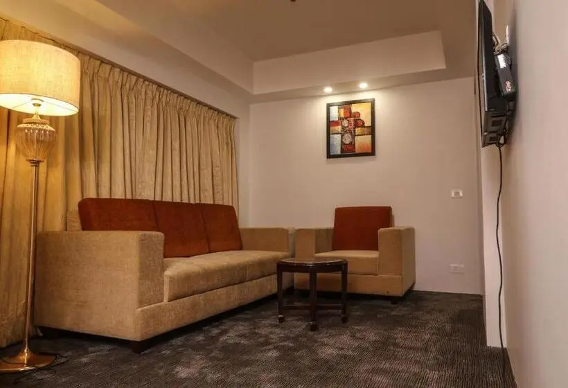 スイート, The Grand Asansol