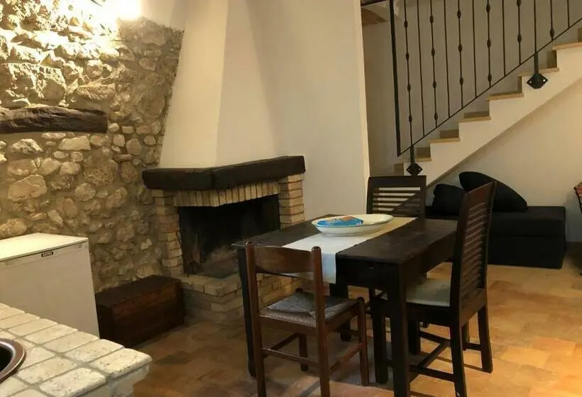 ドゥプレックスルーム, Il Minotauro B&b A 5 Minuti Da Popoli