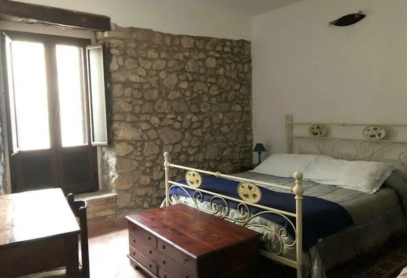ドゥプレックスルーム, Il Minotauro B&b A 5 Minuti Da Popoli