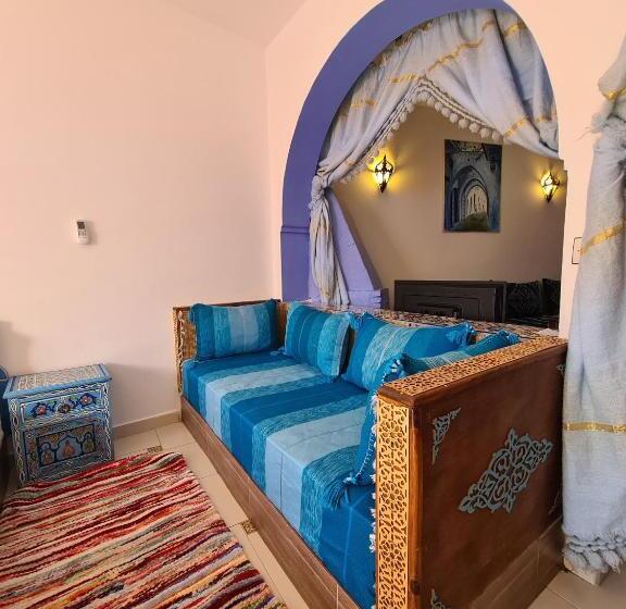 Студия Стандарт, Casa Blue Star