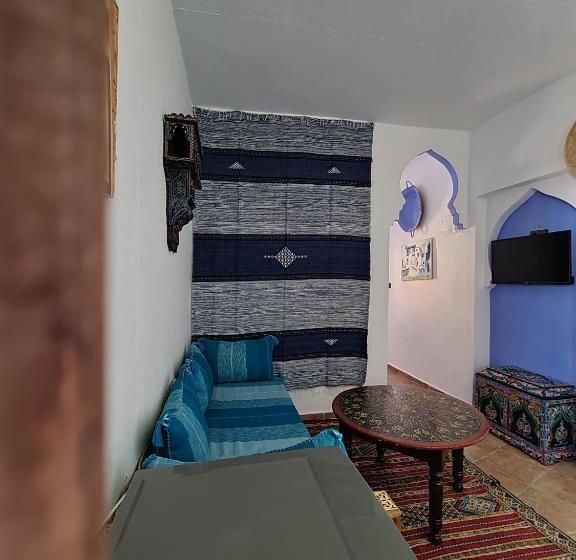 اتاق استاندارد سه نفره, Casa Blue Star