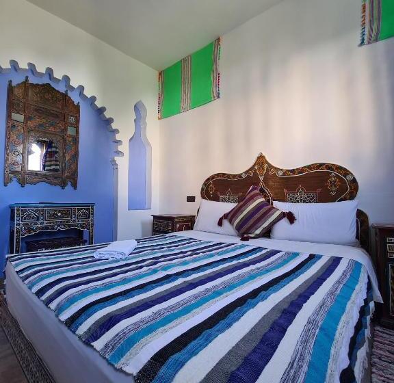 اتاق استاندارد سه نفره, Casa Blue Star
