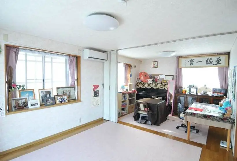 バスルーム共有のトリプルスタンダード, Daichan Farm Guest House
