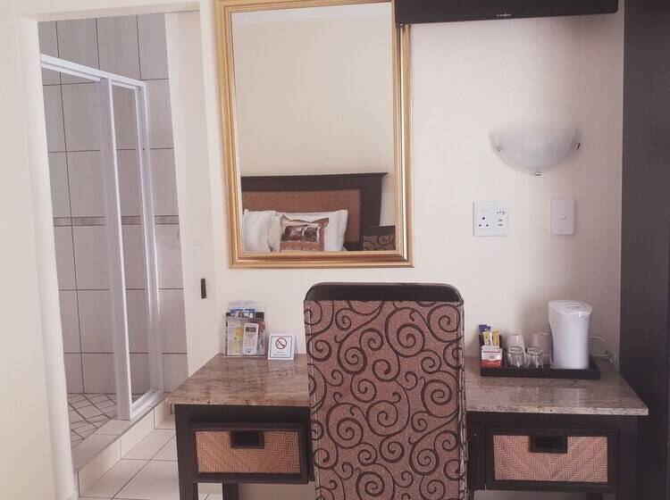 家庭间, Ecotel Southgate