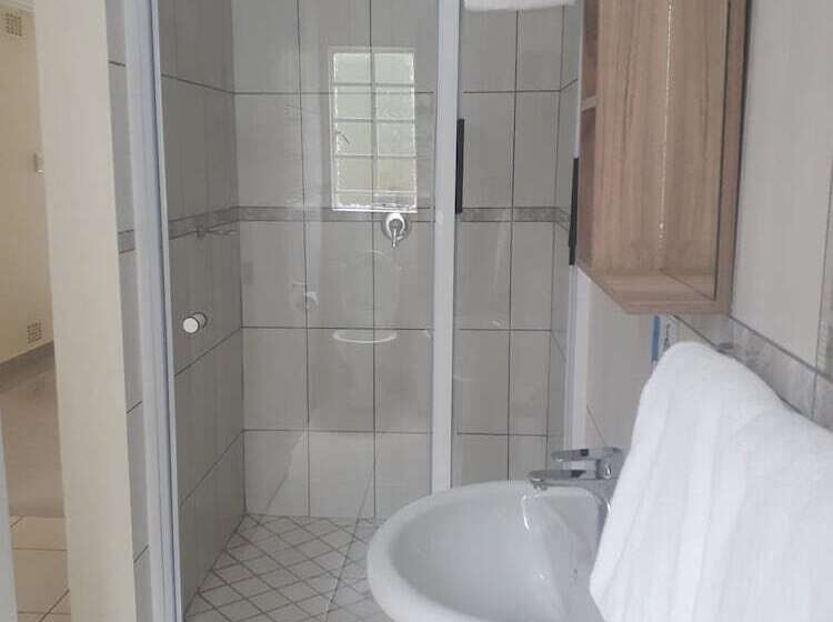 家庭间, Ecotel Southgate