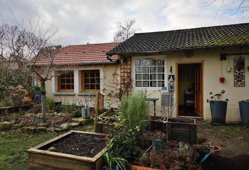 דירת חדר נוף לגינה, Villa Le Cloky