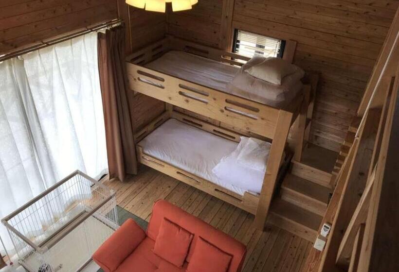 בקתה, Livemax Resort Sakurajima Sea Front