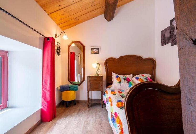 스탠다드 트리플 룸, Le Vieux Nayeu