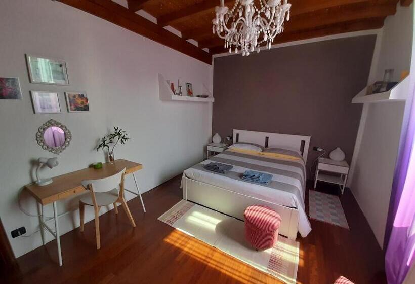 חדר משפחתי, In Corte Al Laghetto