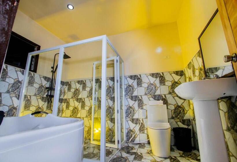 سوئیت با تخت بزرگ, Loboc Cool River Resort