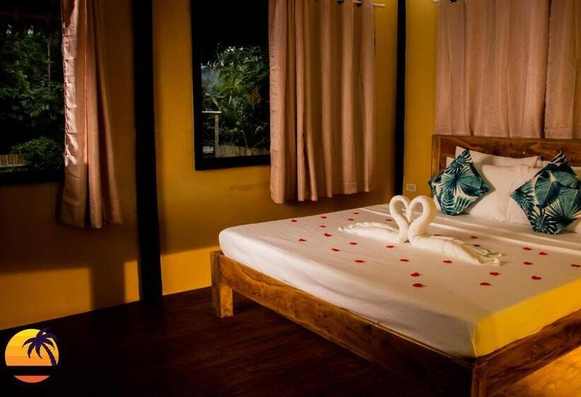 سوئیت با تخت بزرگ, Loboc Cool River Resort