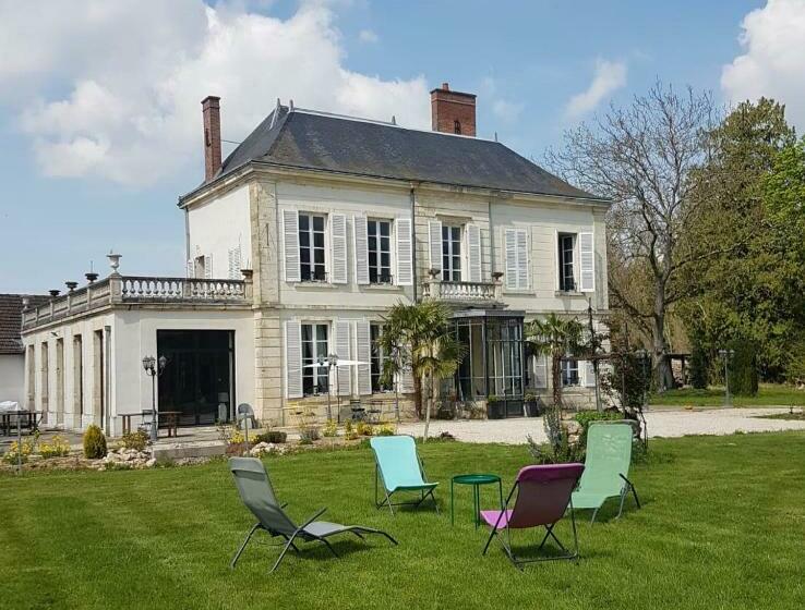 Номер Deluxe, Le Château De Courmelois