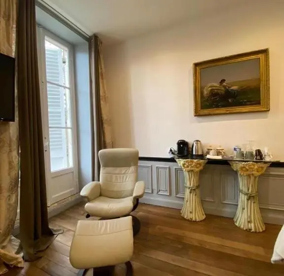デラックススイート, Le Château De Courmelois