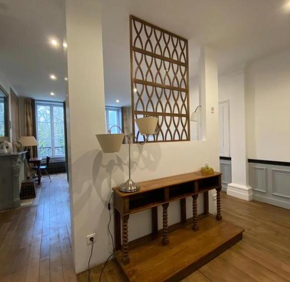 Люкс Повышенной Комфортности, Le Château De Courmelois