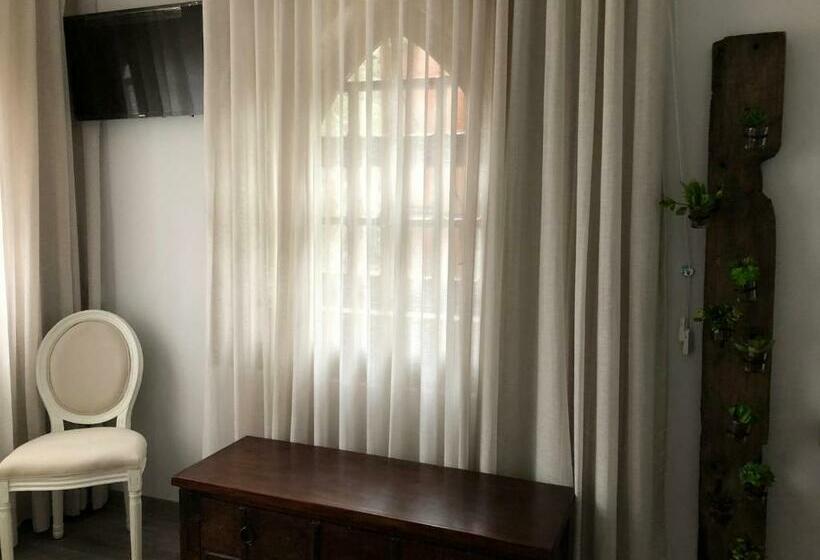 Номер Стандарт Вид на Горы, Casa Do Castelo