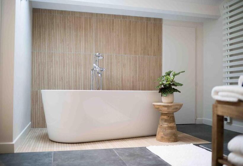 סוויטה נוף לגינה, Clos De La Barbanne