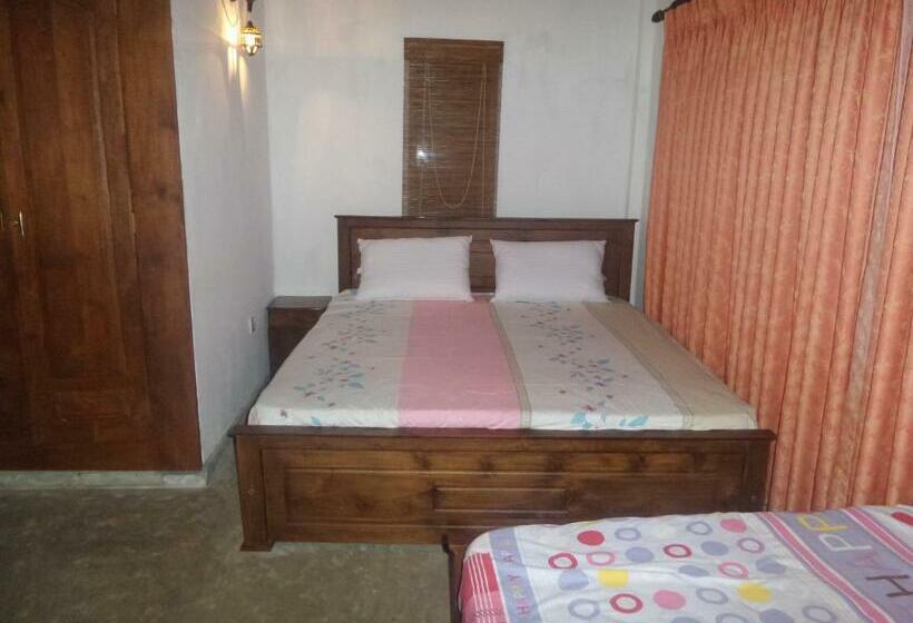 חדר סטנדרט לשלושה, Cocoworld Bungalow